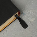 ست مدیریتی شامل اسپیکر سر رسید وزیری فالسک دماسنج دار لیوان هیتردار جاکارتی خودکار و روان نویس جاسوییچی
